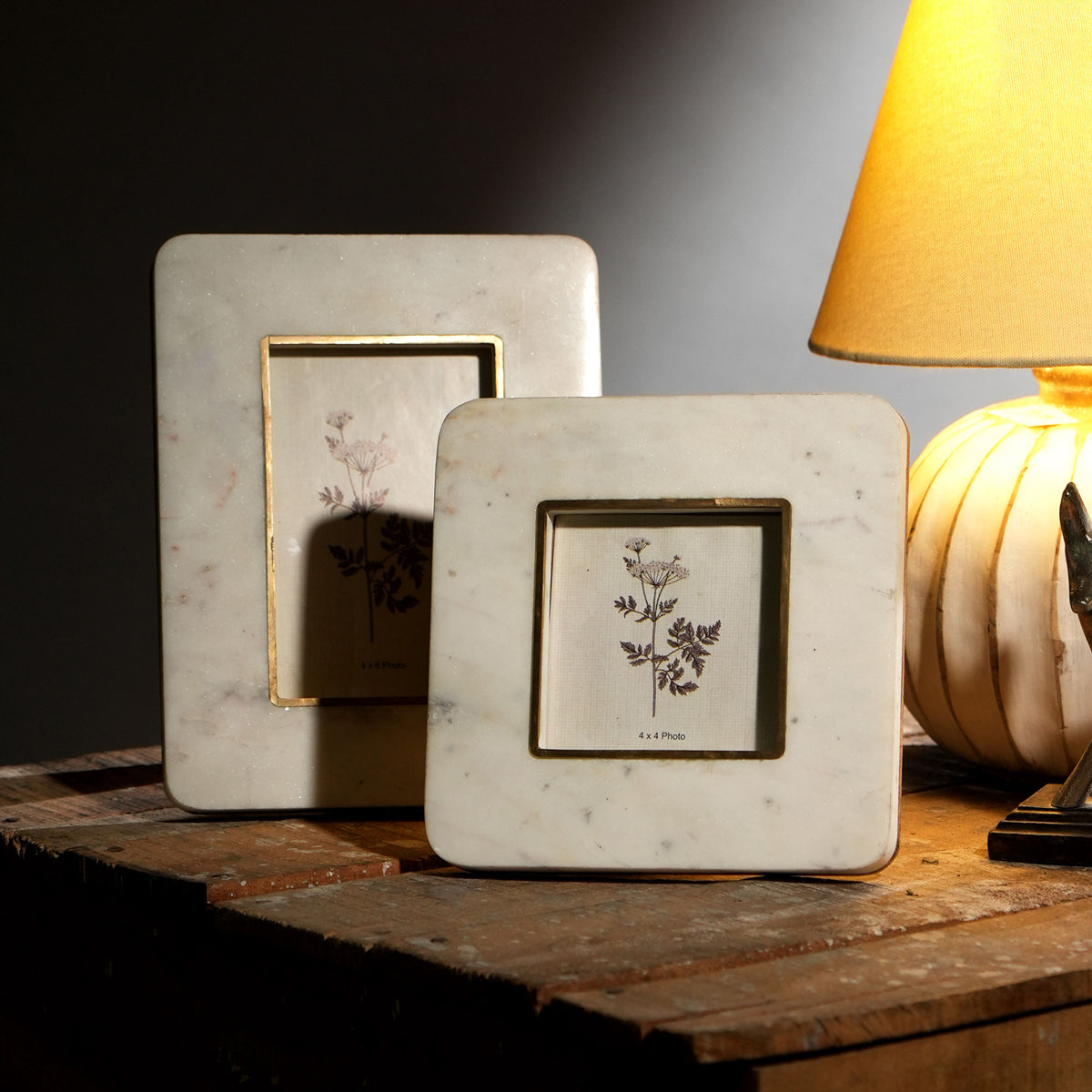 "Moderne Minimalistische 6x4 Fotolijst - Stijlvolle Bureau- en Muurdisplay"