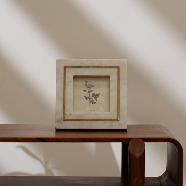 Rivendell Marmeren Fotolijst 4x4 Inch – Handgemaakte Vierkante Fotolijst van Natuursteen – Elegante Bureau- en Tafeldecoratie