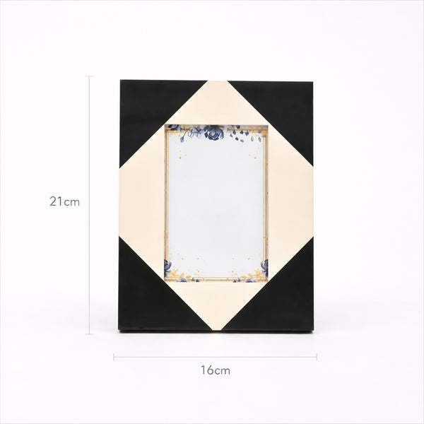 Contemporary Geometric Resin Photo Frame | Black & White