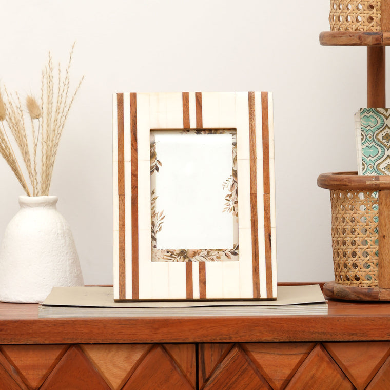 Modern Striped Resin Photo Frame | Home & Office Decor