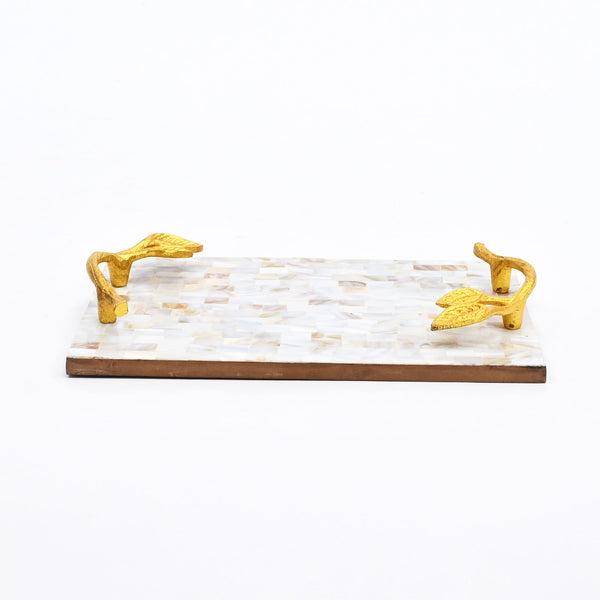 Parelmoerhars dienblad met bladgouden handvatten | Luxe decoratie