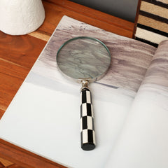 Classic Checkered Handle Magnifying Glass in Steel & Resin | Black
