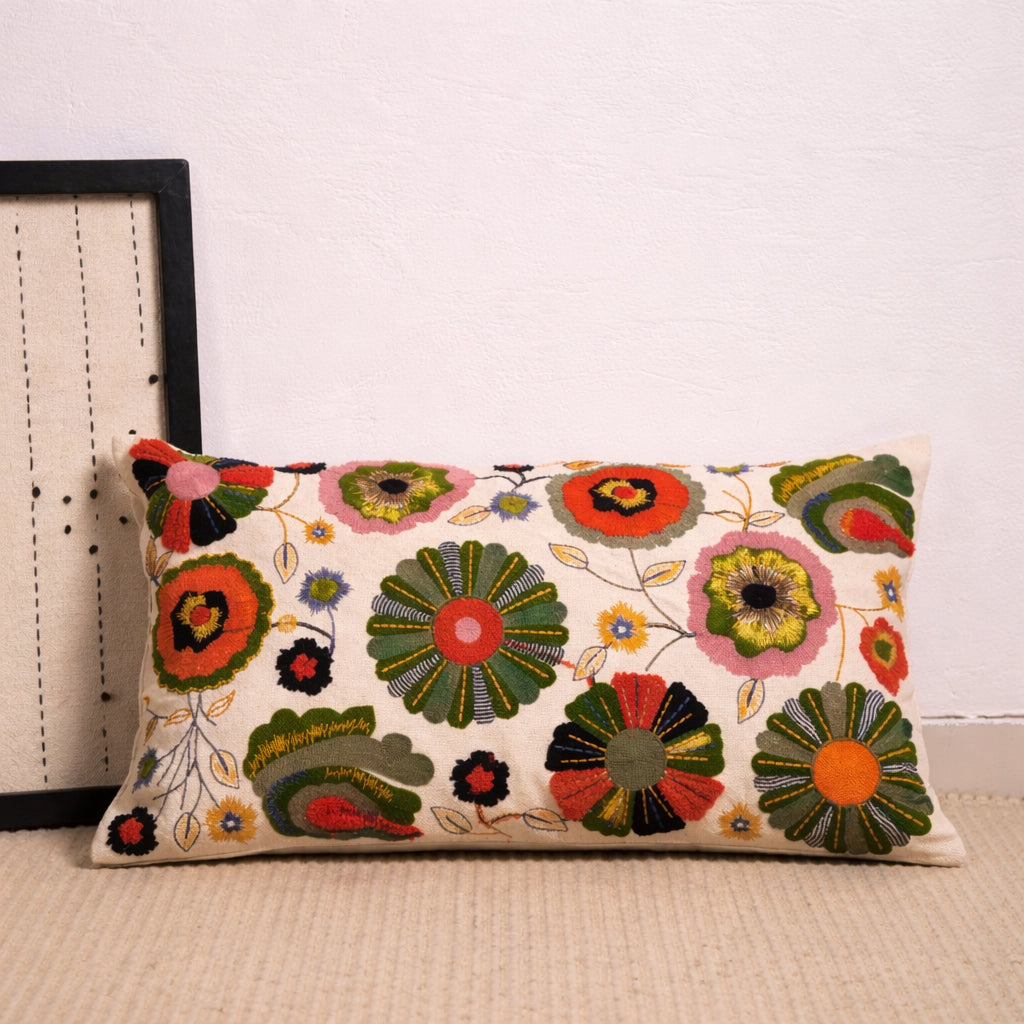 Coussin en coton brodé floral avec rembourrage 35 × 60 cm