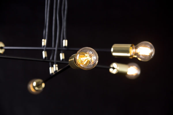 "VESIO 6 BLACK" translates to "VESIO 6 BLACK"