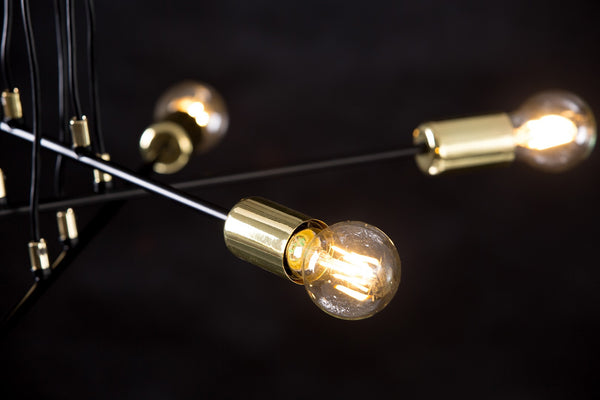 "VESIO 6 BLACK" translates to "VESIO 6 BLACK"