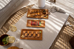 L'assiette à sushi en racine de teck - P