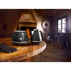 Kettle - DELONGHI - KBOV2001.BK - 2000 W - 1.7 L - Matte black / Chocolate