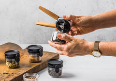 "Ortwo Herb Grinder"