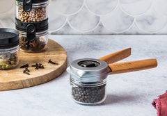 "Ortwo Herb Grinder"