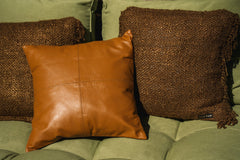 Housse de coussin en cuir à quatre panneaux – Camel – 40x40