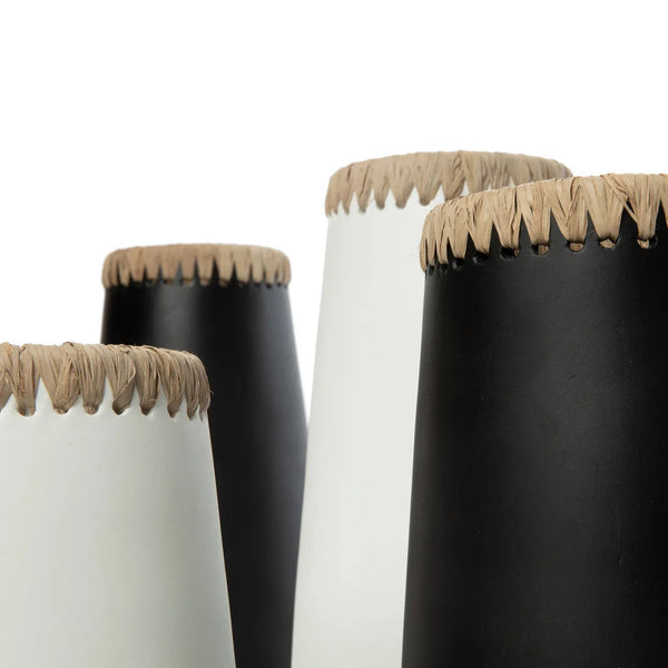 Le vase furtif - Noir naturel - L
