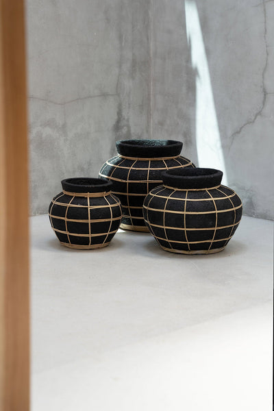 Le vase Belly - Noir Naturel - M
