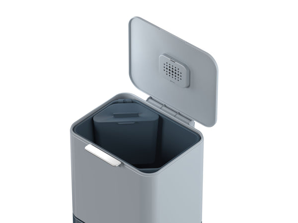Totem Max 60-liter Trash Can Editions Sky