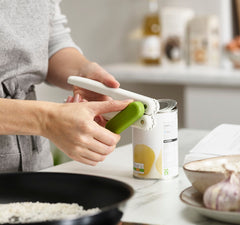 Pivot 3-in-1 Can Opener