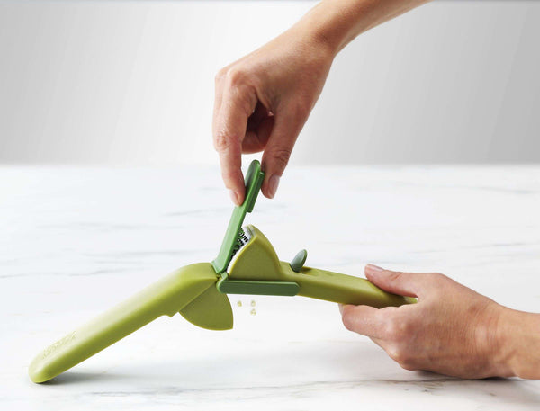 CleanForce Garlic Press
