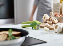 CleanForce Garlic Press