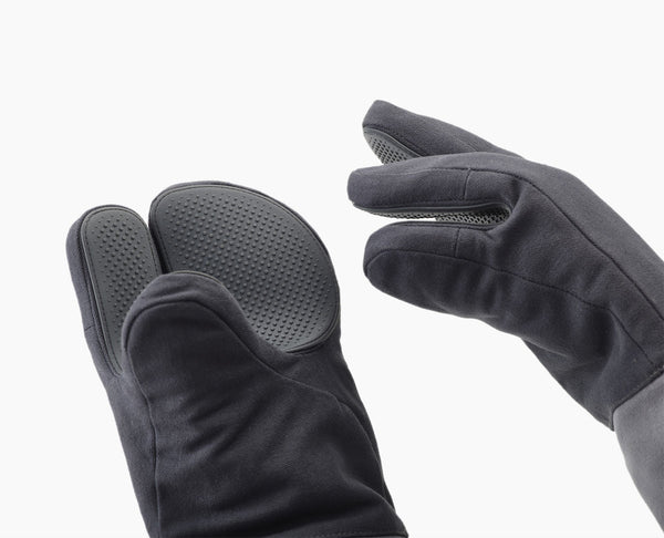 Pinch Oven Mitt
