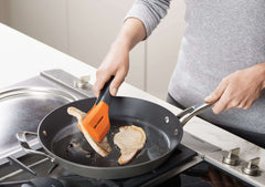 Compact Silicone Tongs
