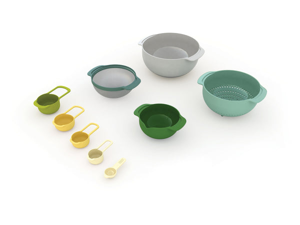 Nesting bowls and measuring spoons set of 9 pieces