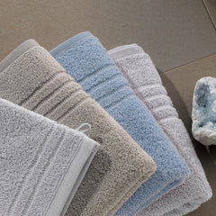 Leonora Frost Grey Bath Towel 90x200 cm