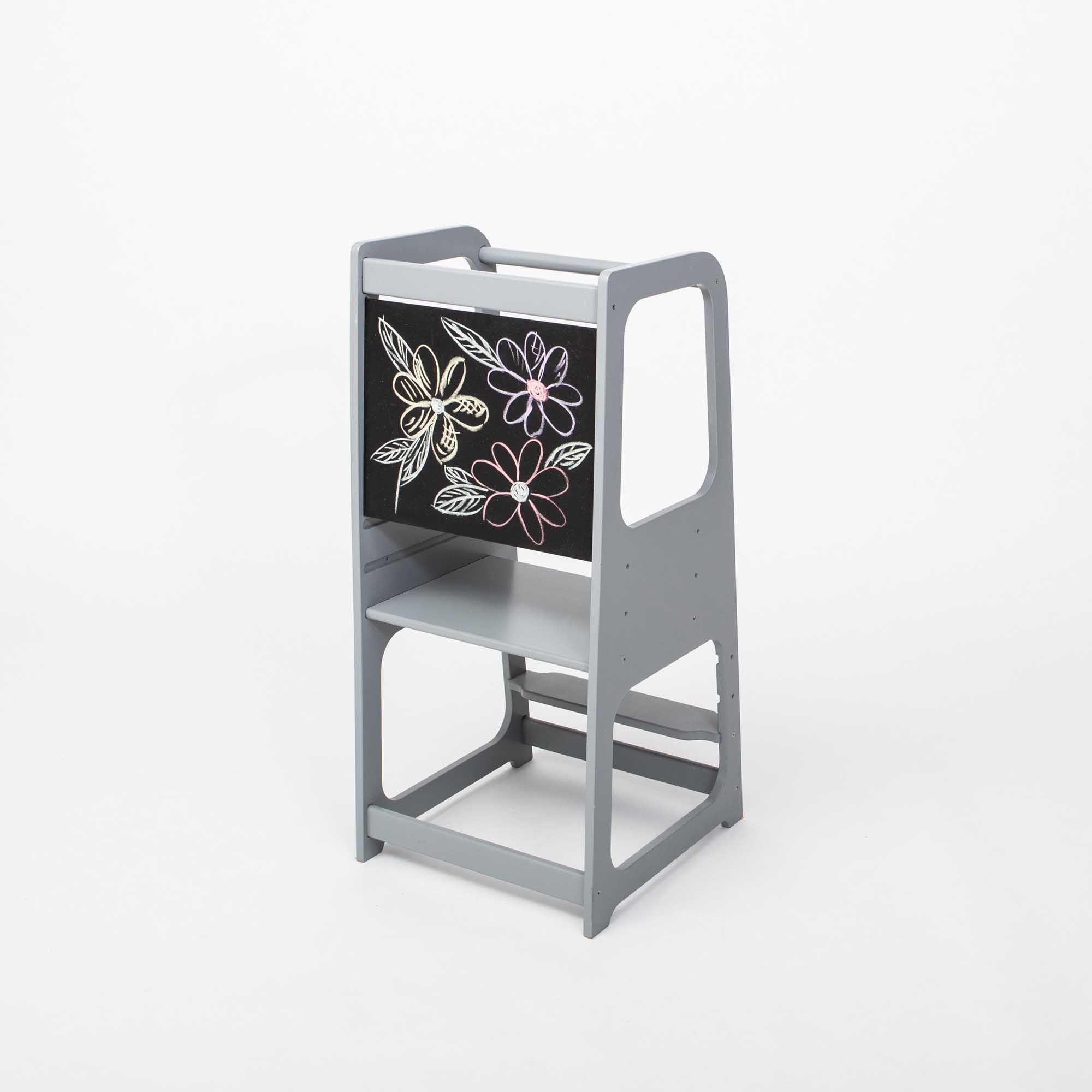Learning tower met krijtbord