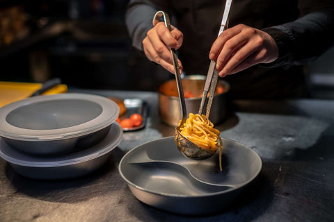 Move Connect Separate Board with Compartment and Lid 1.5 liter Set of 6 Pieces