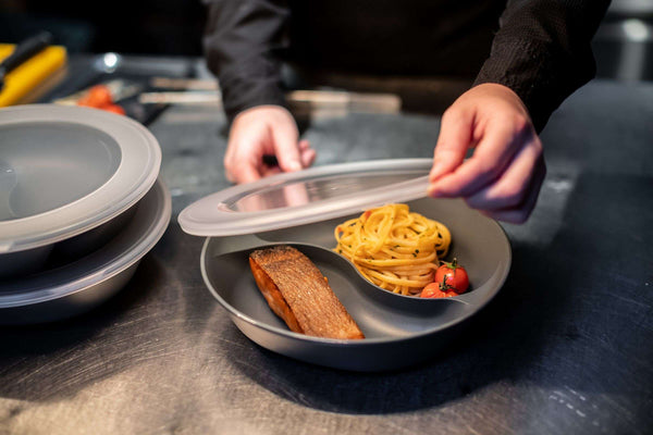 Move Connect Separate Board with Compartment and Lid 1.5 liter Set of 6 Pieces