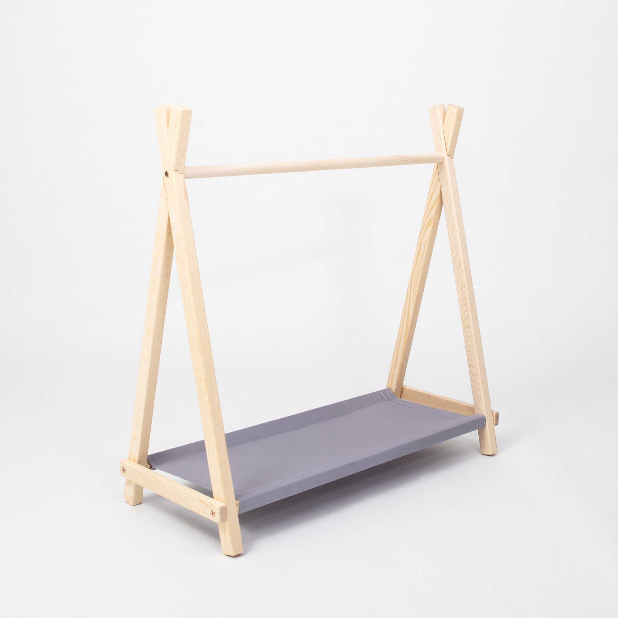 Children's clothing rack with storage space