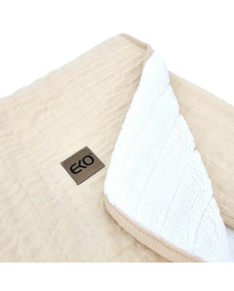 Couverture en mousseline matelassée en fourrure, couleur Latte