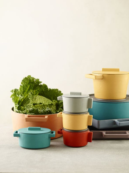 Roasting pan Terra.Cotto Cast Iron Oval with lid 13x10 cm