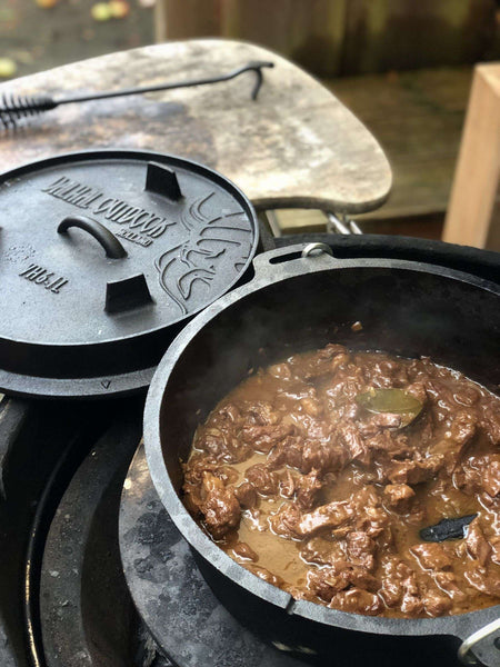 Cast Iron Dutch Oven 6.1 L