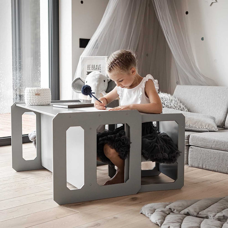 Montessori tafel- en stoeltjesset voor het spenen
